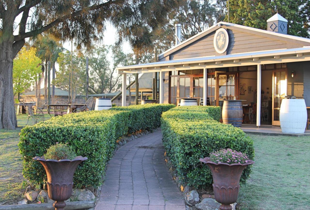 Blueberry Hill Vineyard Stay Rothbury Ngoại thất bức ảnh